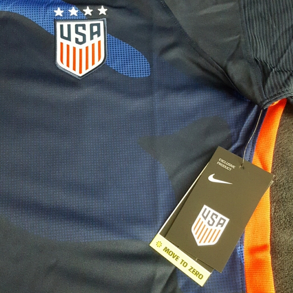 NWT NIKE WOMENS US SOCCER JERSEY - Picture 5 of 8